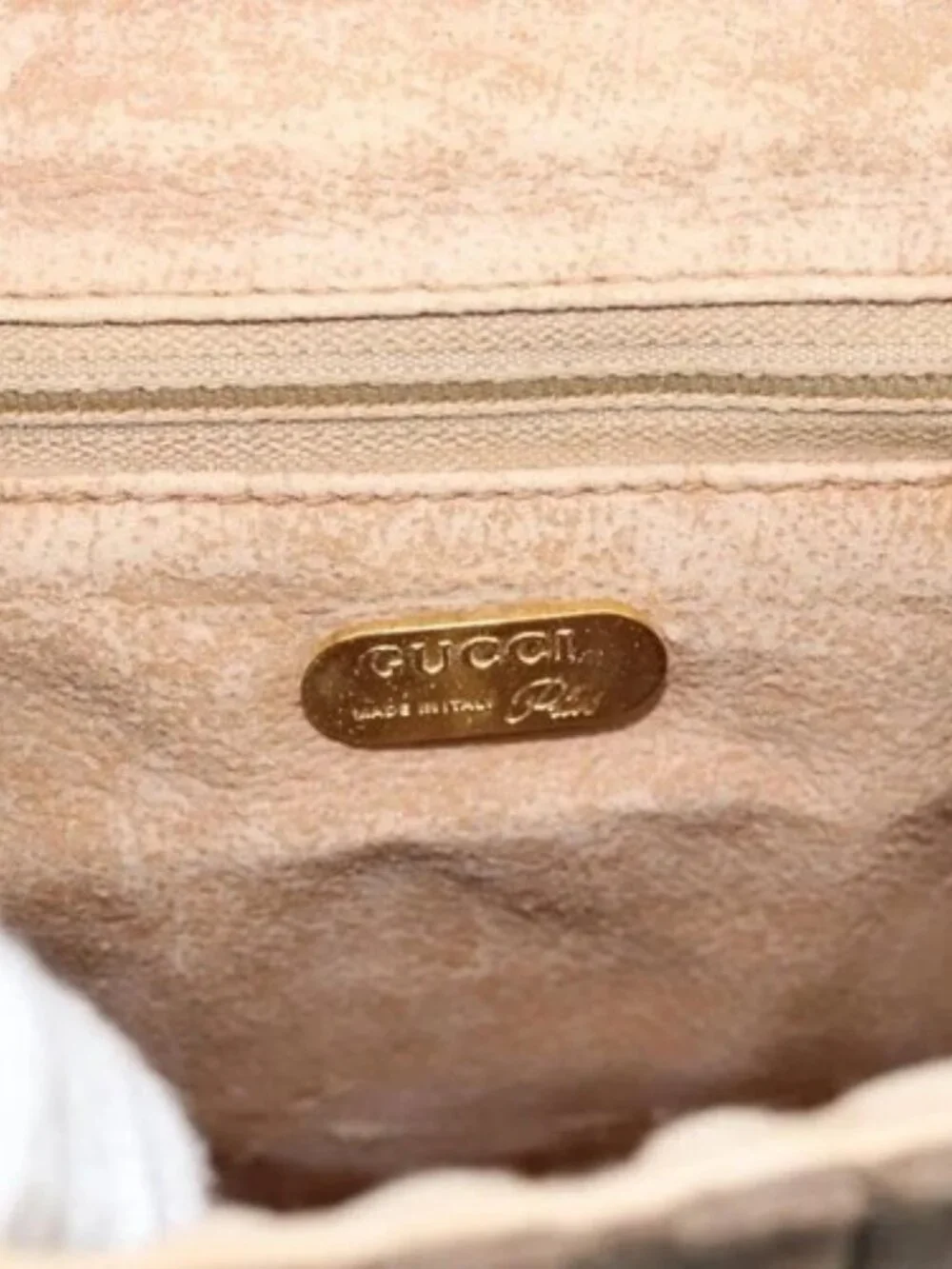 GUCCI GG Plus Supreme Shoulder Bag PVC Beige Gold Auth 180728